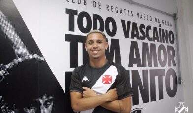 Vasco acerta extensão de contrato de Marlon Santos até junho de 2024
