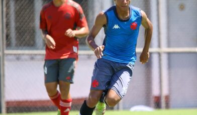 Sub-15 empata com o Flamengo em jogo-treino na Gávea
