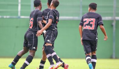 Sub-15 goleia o Bangu pela segunda rodada da Copa Rio