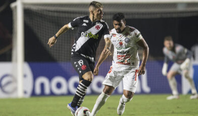 Palacios comemora primeiro gol pelo Vasco