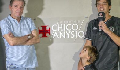 Vasco inaugura sala de imprensa Chico Anysio em São Januário
