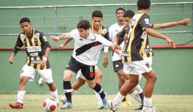 Sub-15 vence o Volta Redonda e mantém os 100% no Carioca
