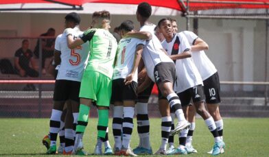Sub-17 vence o Flamengo na Gávea pelo Campeonato Carioca